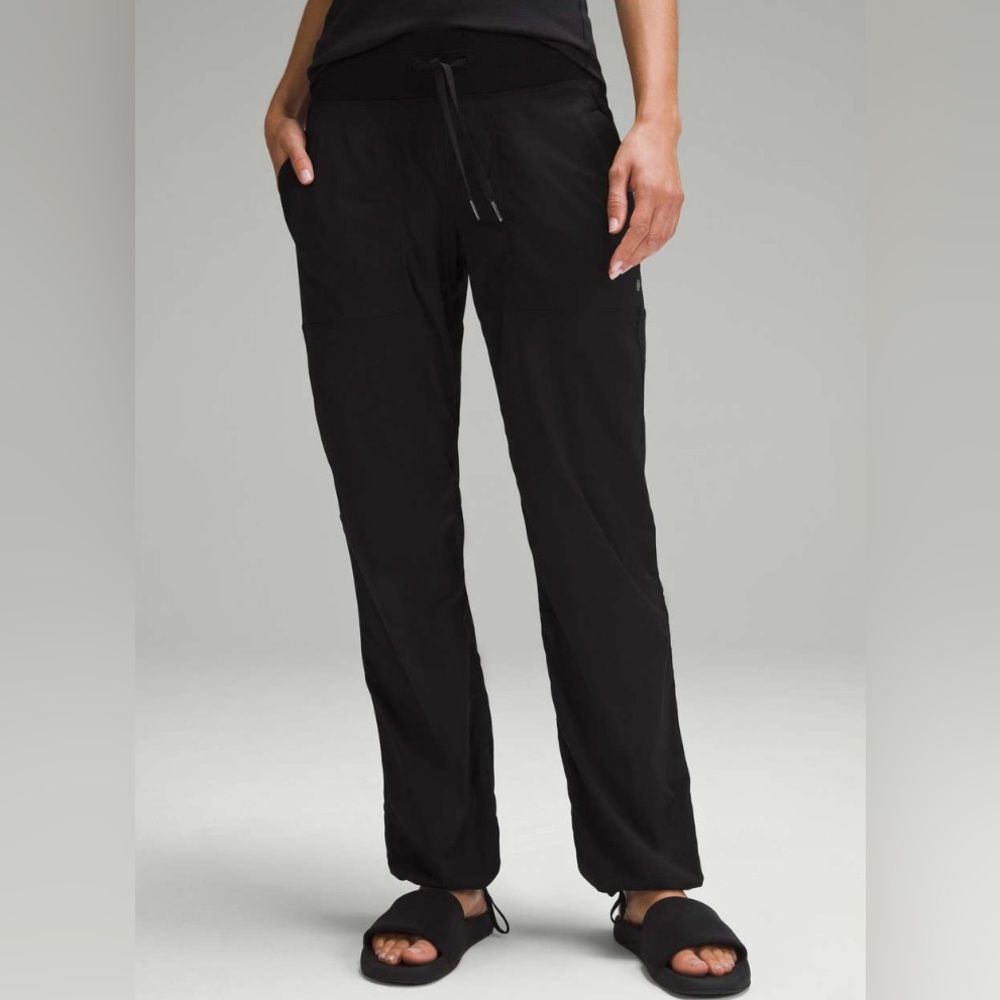 Lululemon Dance Studio Mid-Rise Pant Size 4 Women’s *Short Black W5GIDS
